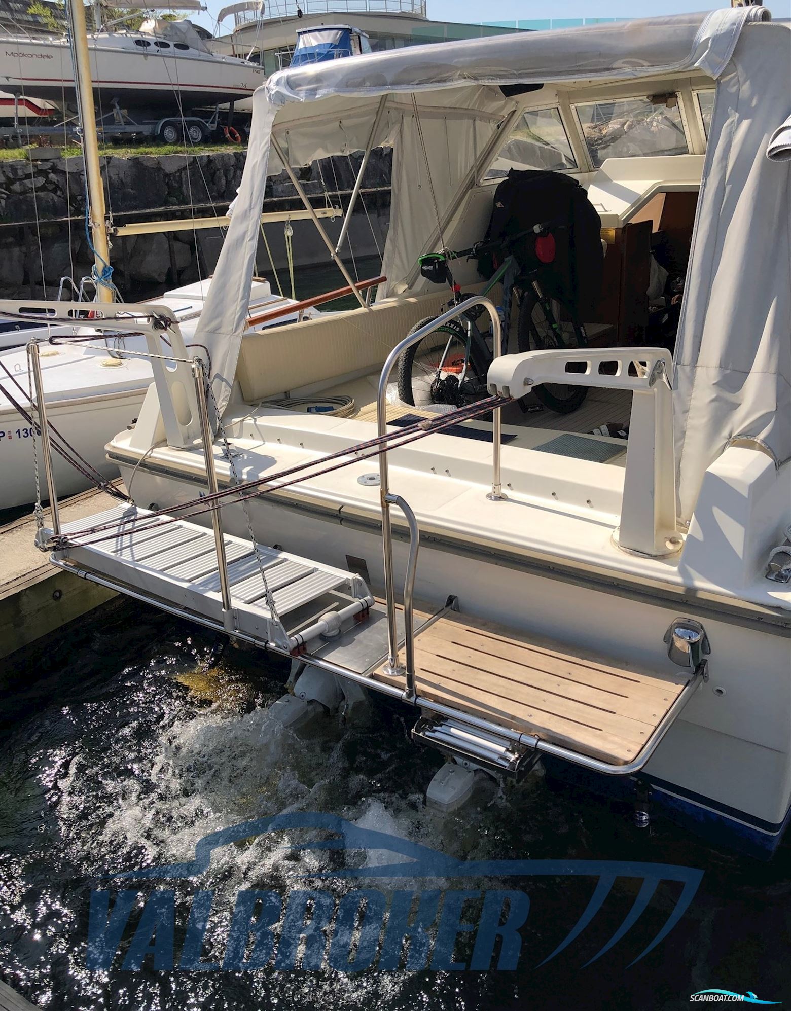 Fjord 32 Cabin