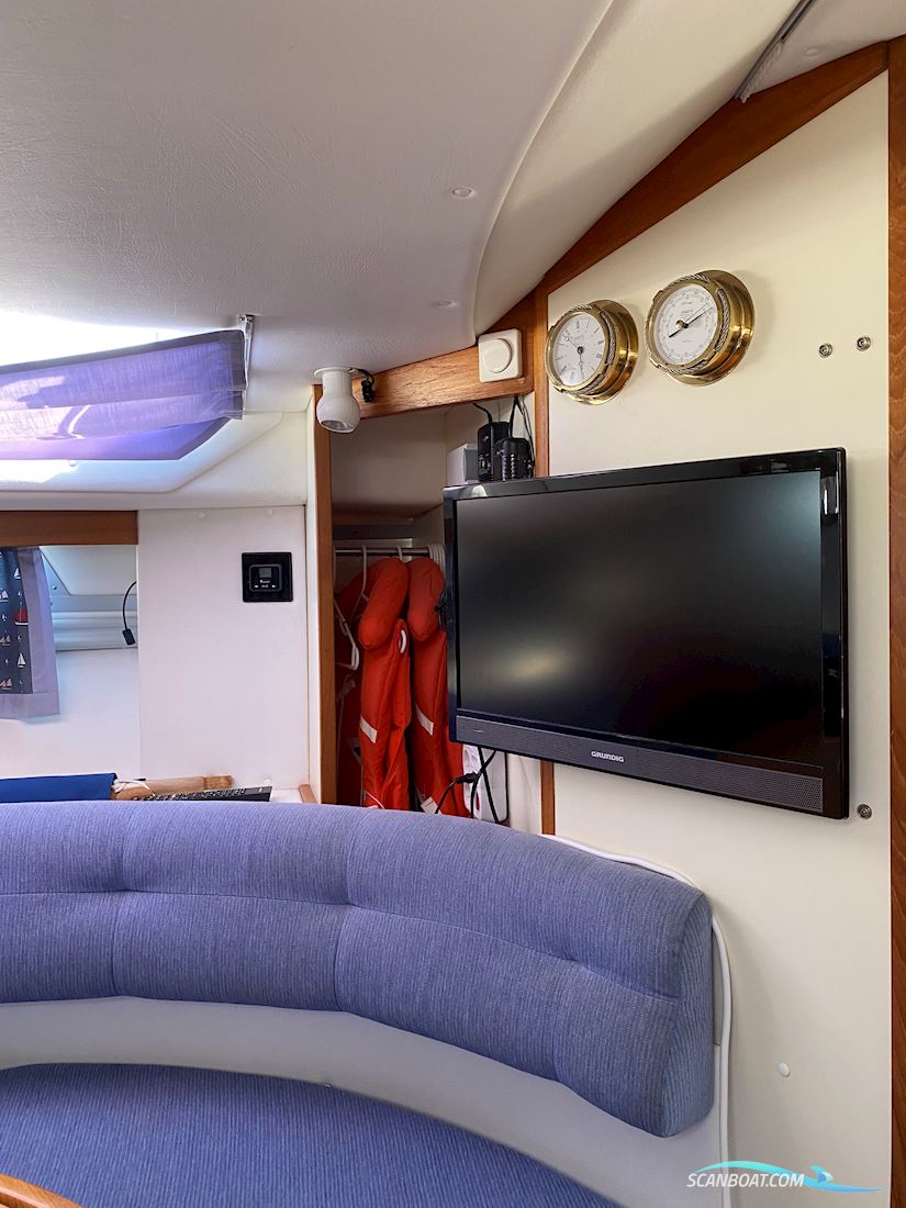 Fjord Dolphin 975