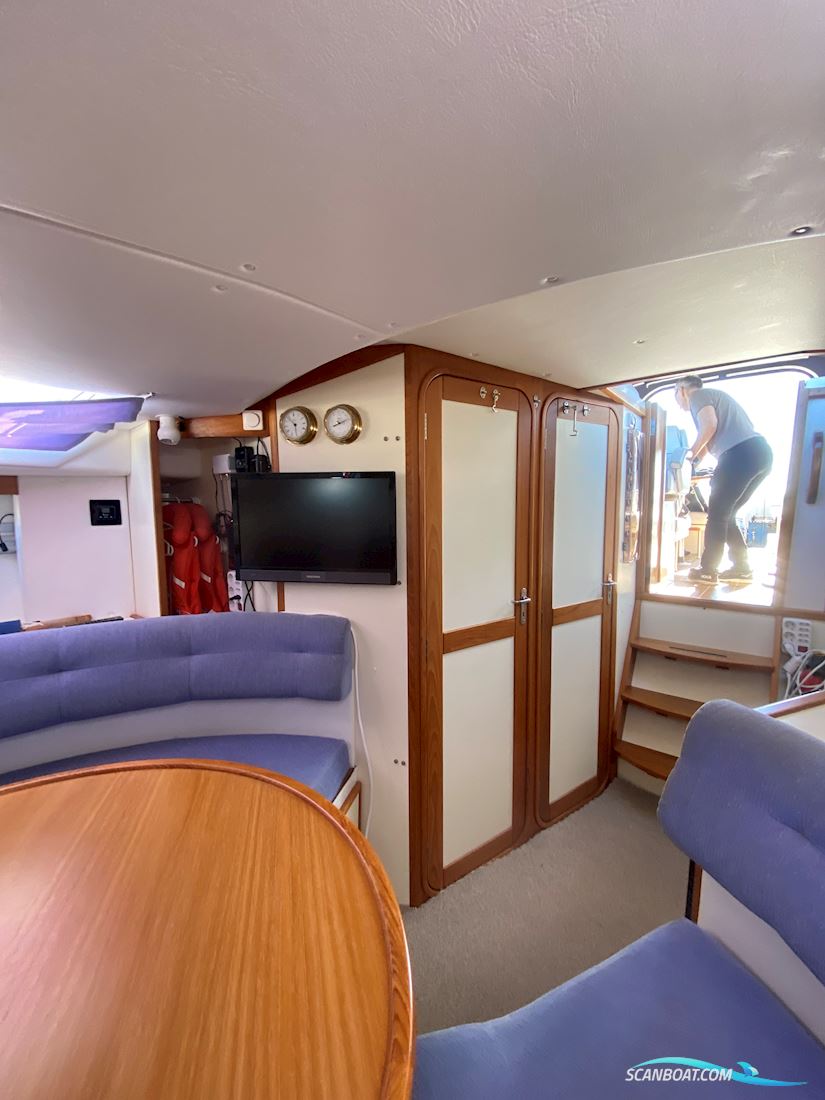 Fjord Dolphin 975