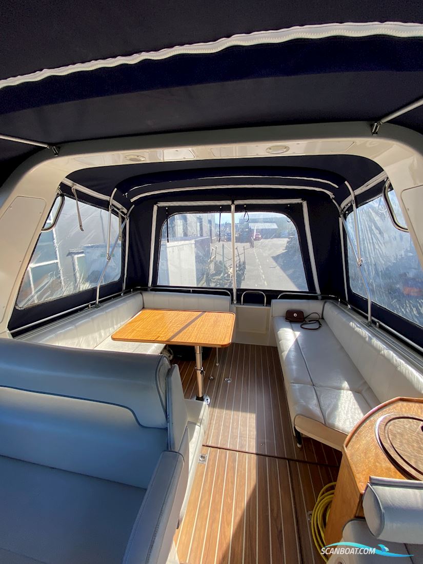 Fjord Dolphin 975