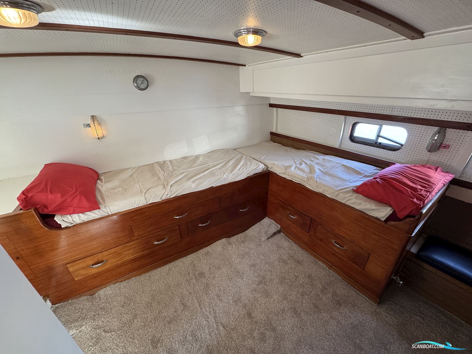 Fleur de Lys 50