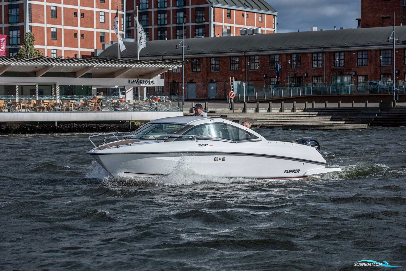 Flipper 650 ST