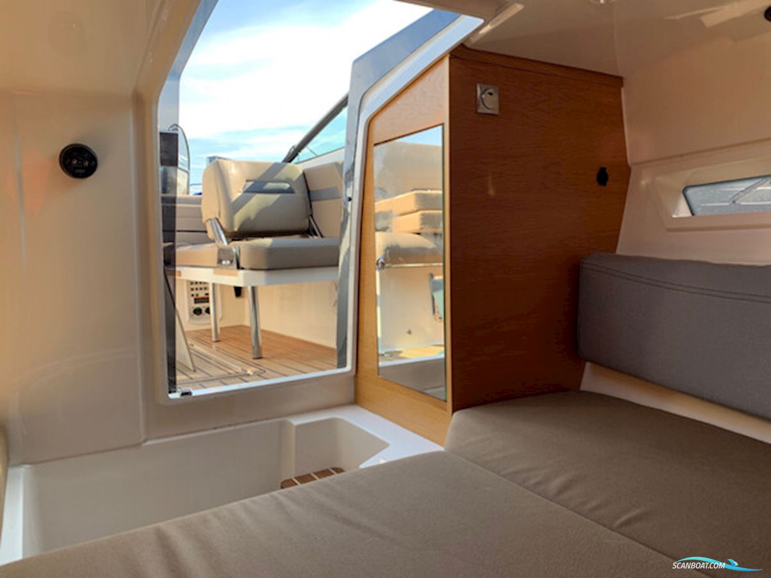 Flipper 670 DC med Mercury 225 hk Verado