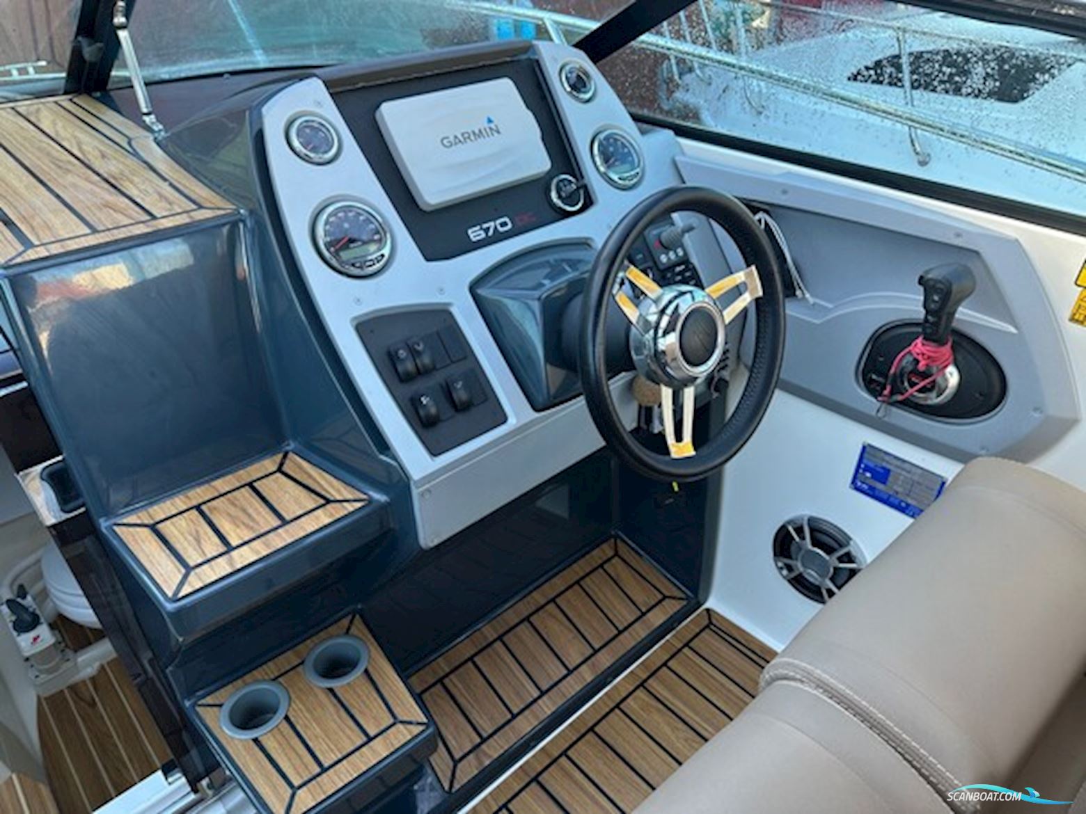 Flipper 670 DC med Mercury 225 hk Verado