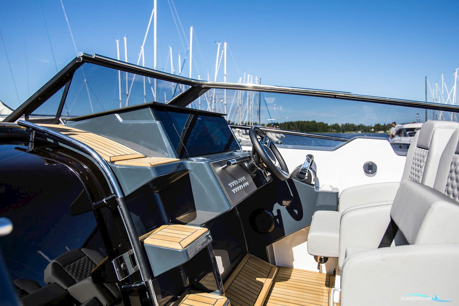 Flipper 900 DC med Mercury 2x200 hk 4-takt NY