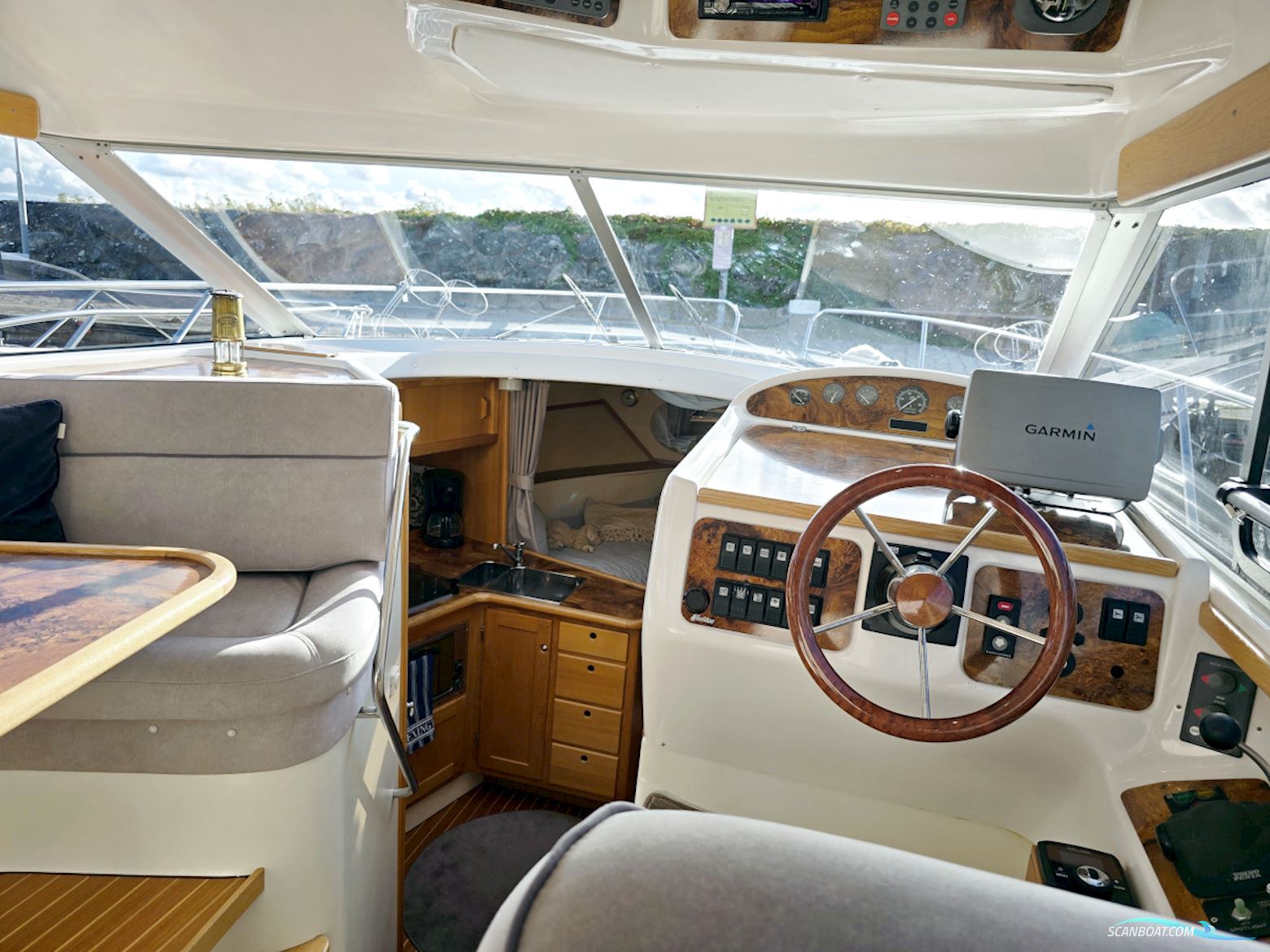 Forbina 10000 Volvo Penta Kad 300 Edc