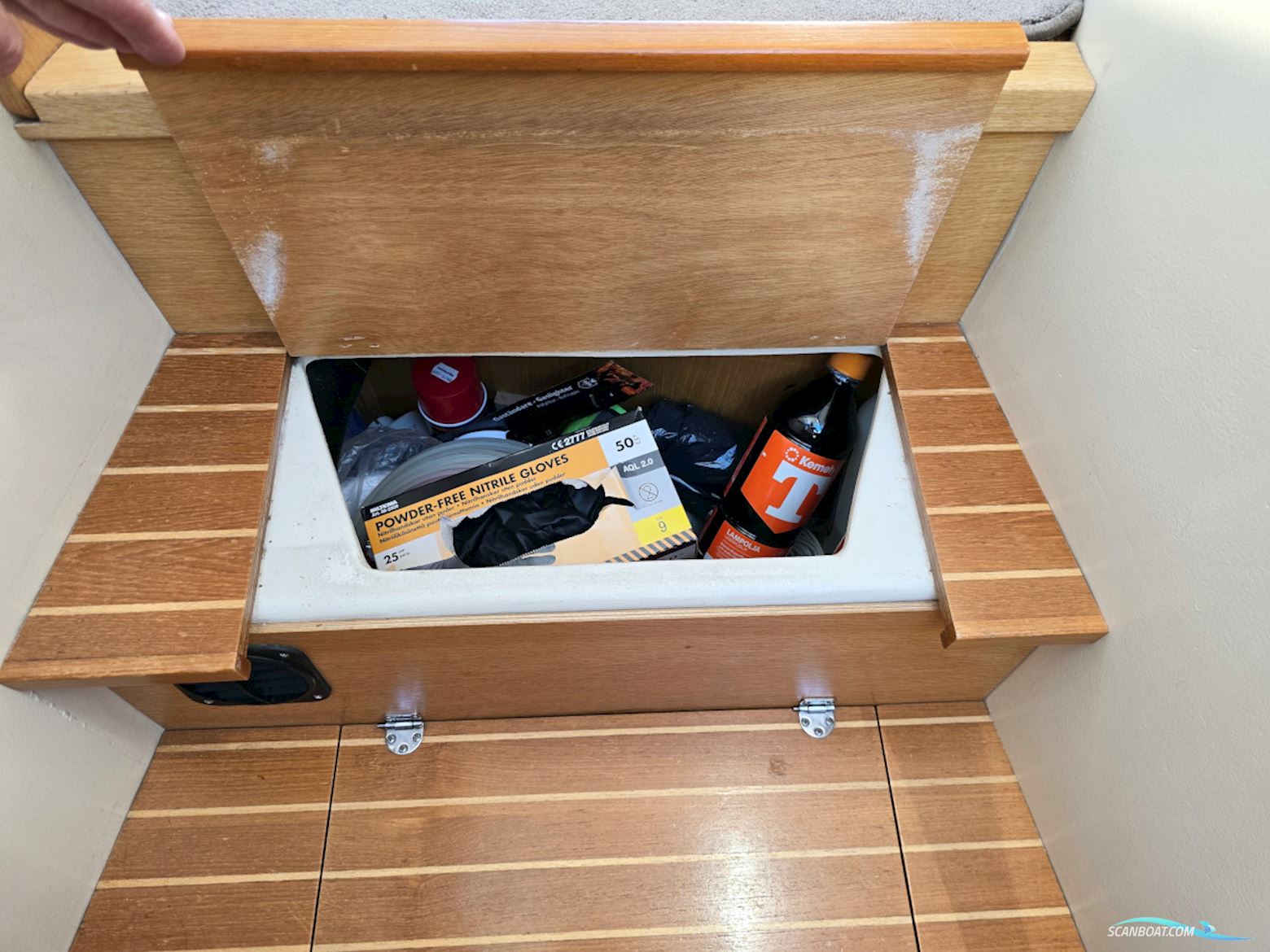 Forbina 10000 Volvo Penta Kad 300 Edc