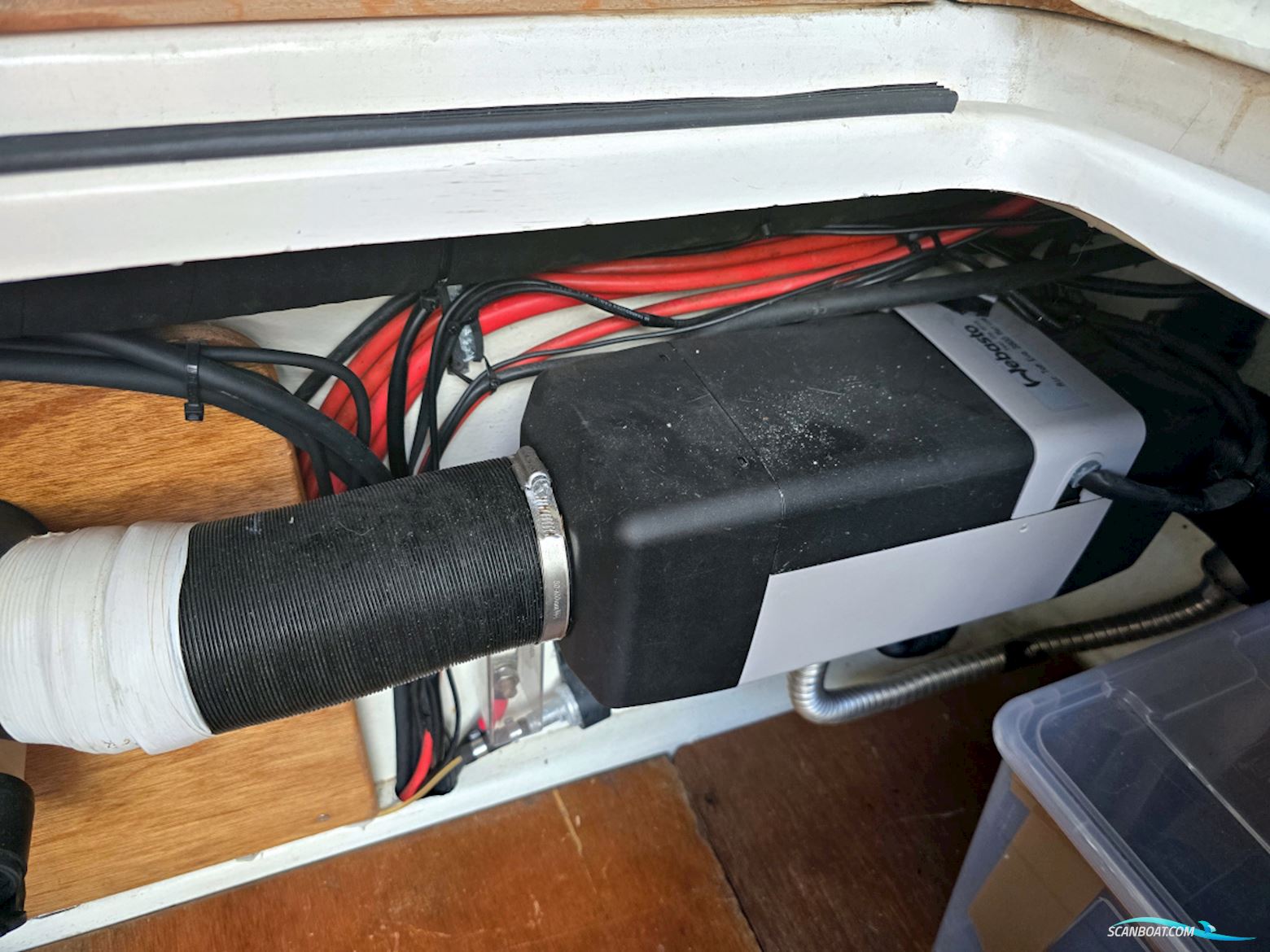 Forbina 10000 Volvo Penta Kad 300 Edc