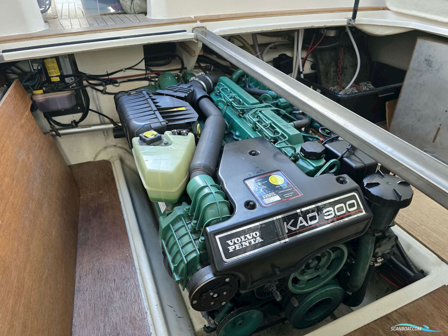 Forbina 10000 Volvo Penta Kad 300 Edc