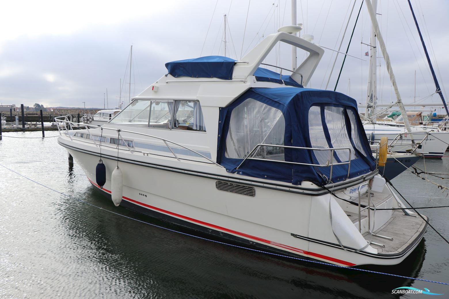 Forbina 9001 Flybridge Motorbåt 1991, med Volvo Penta. Kad42/DP290 motor, Sverige