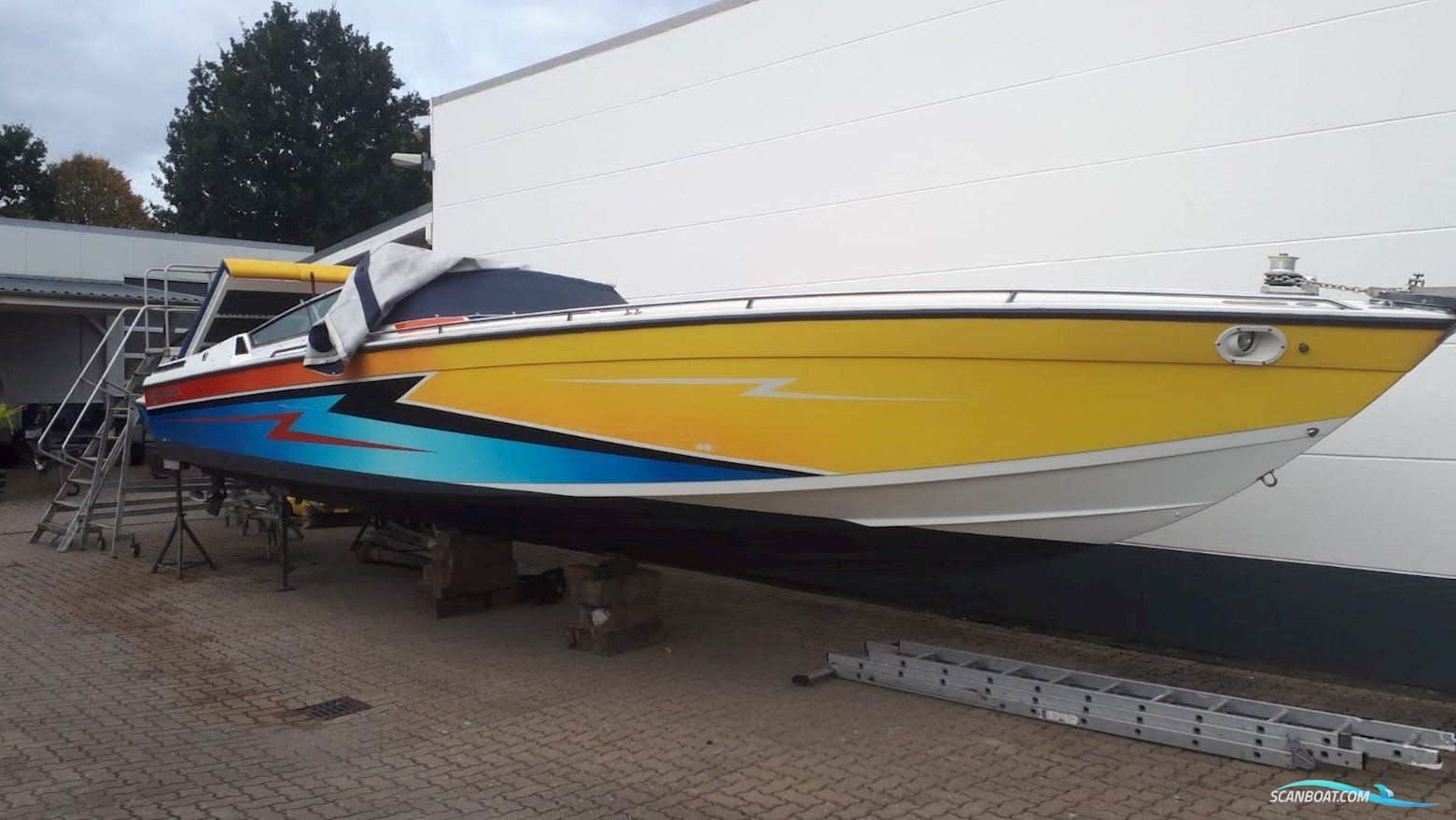 Formula 357 SR-1 Motorbåt 2024, med Mercruiser Mpi Mit Bravo One Antrieben motor, Tyskland