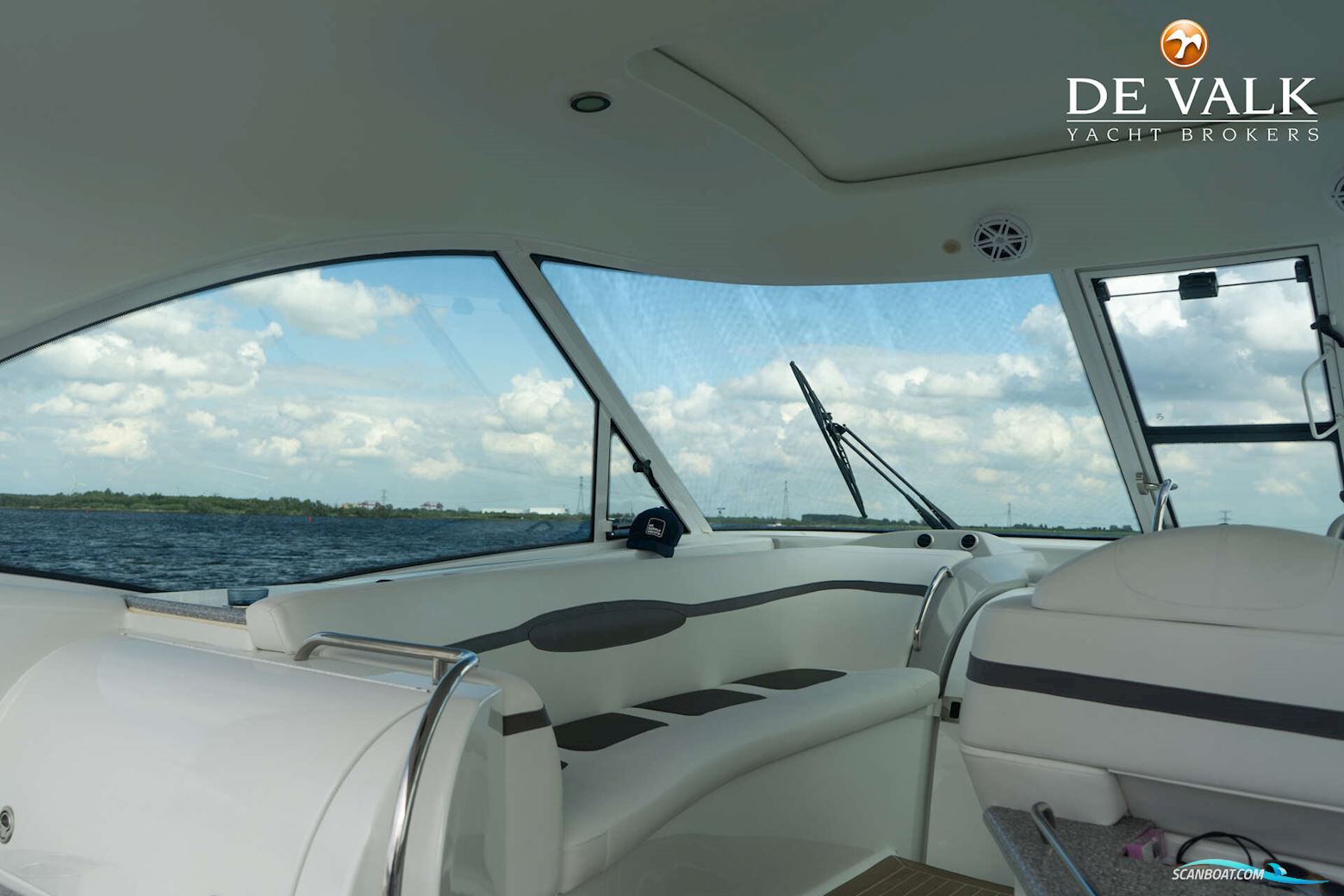 Formula 45 Yacht.