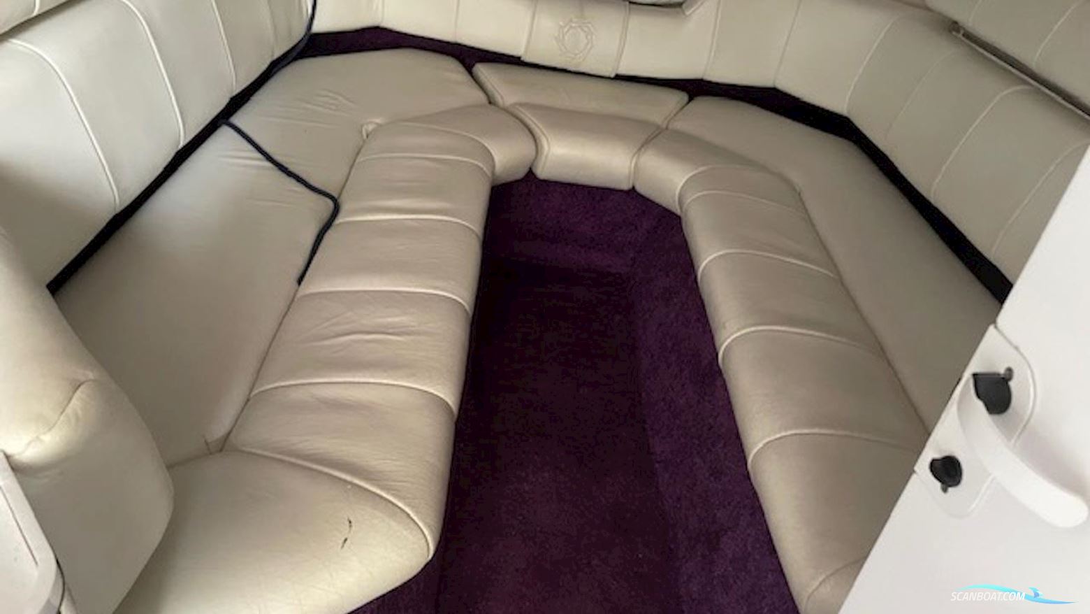 Fountain 42 Lightning