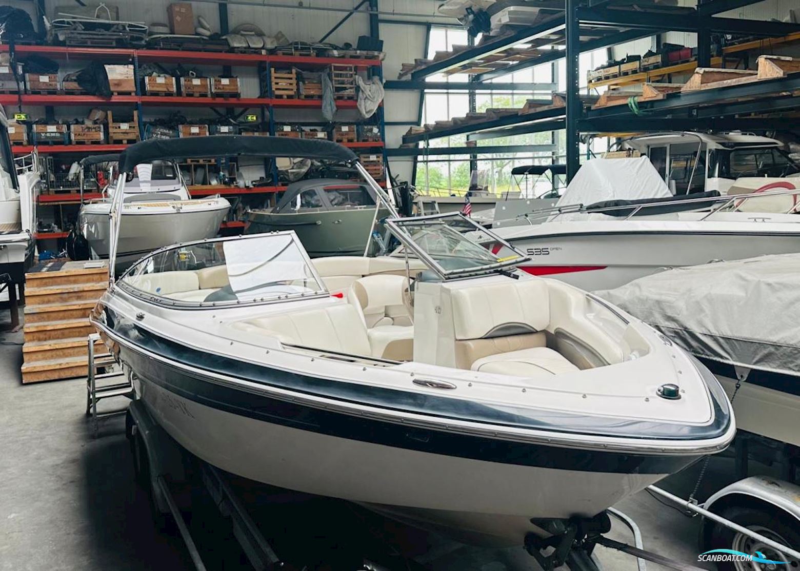 Four Winns  200 Horizon Bowrider
