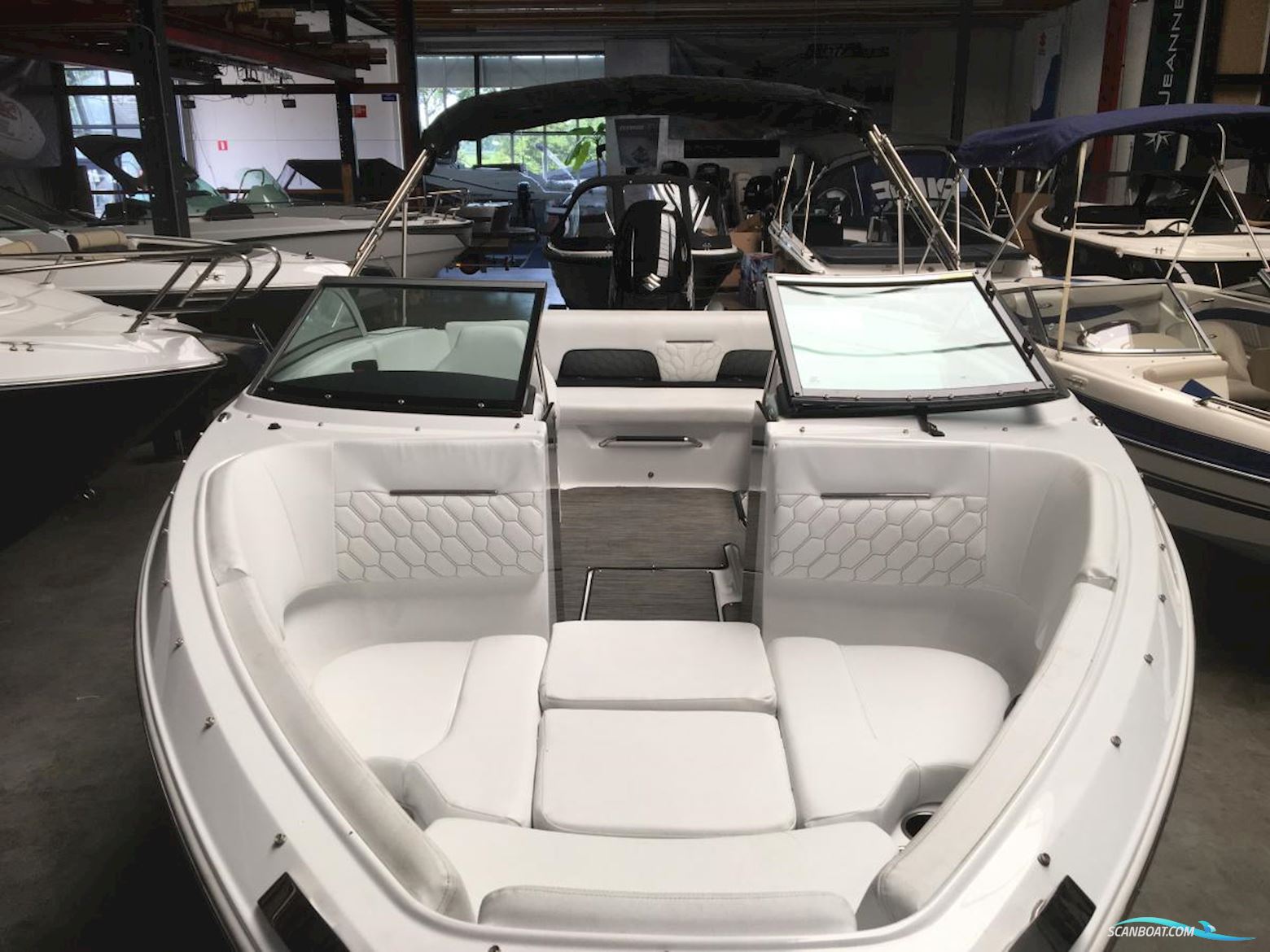 Four Winns  H1 OUTBOARD 21ft