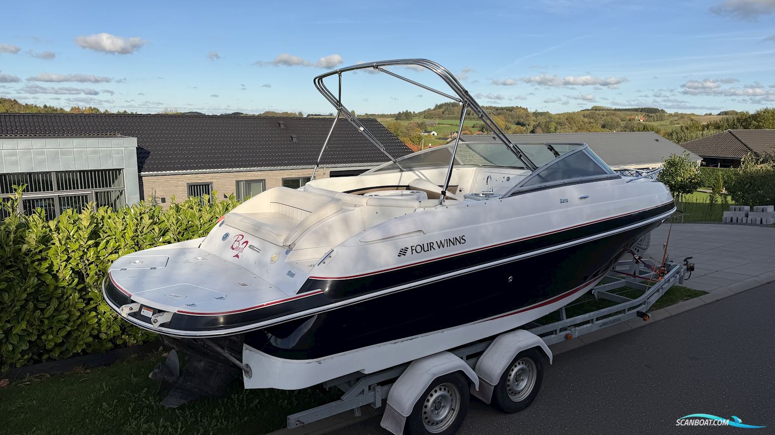 Four Winns 215 sundowner