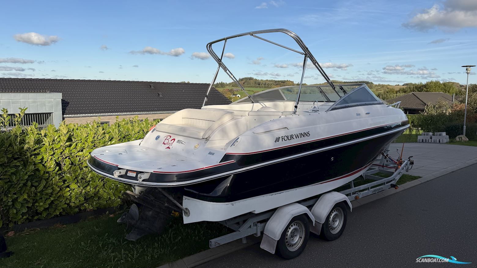 Four Winns 215 sundowner