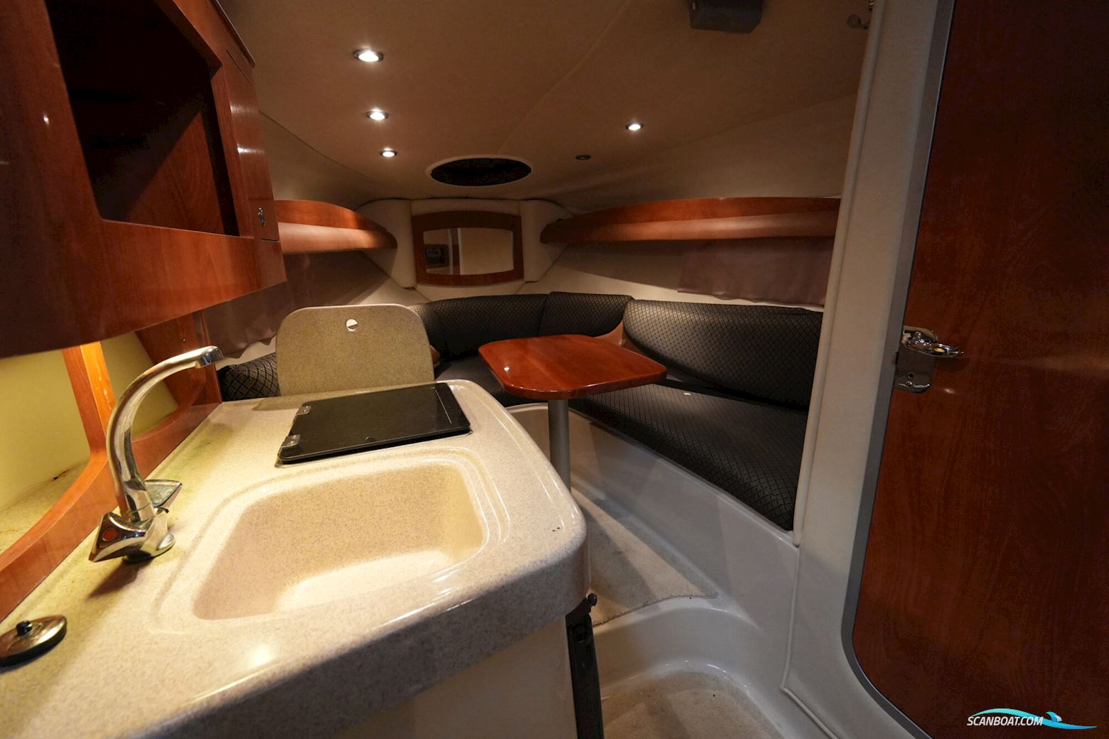 Four Winns 258 Vista