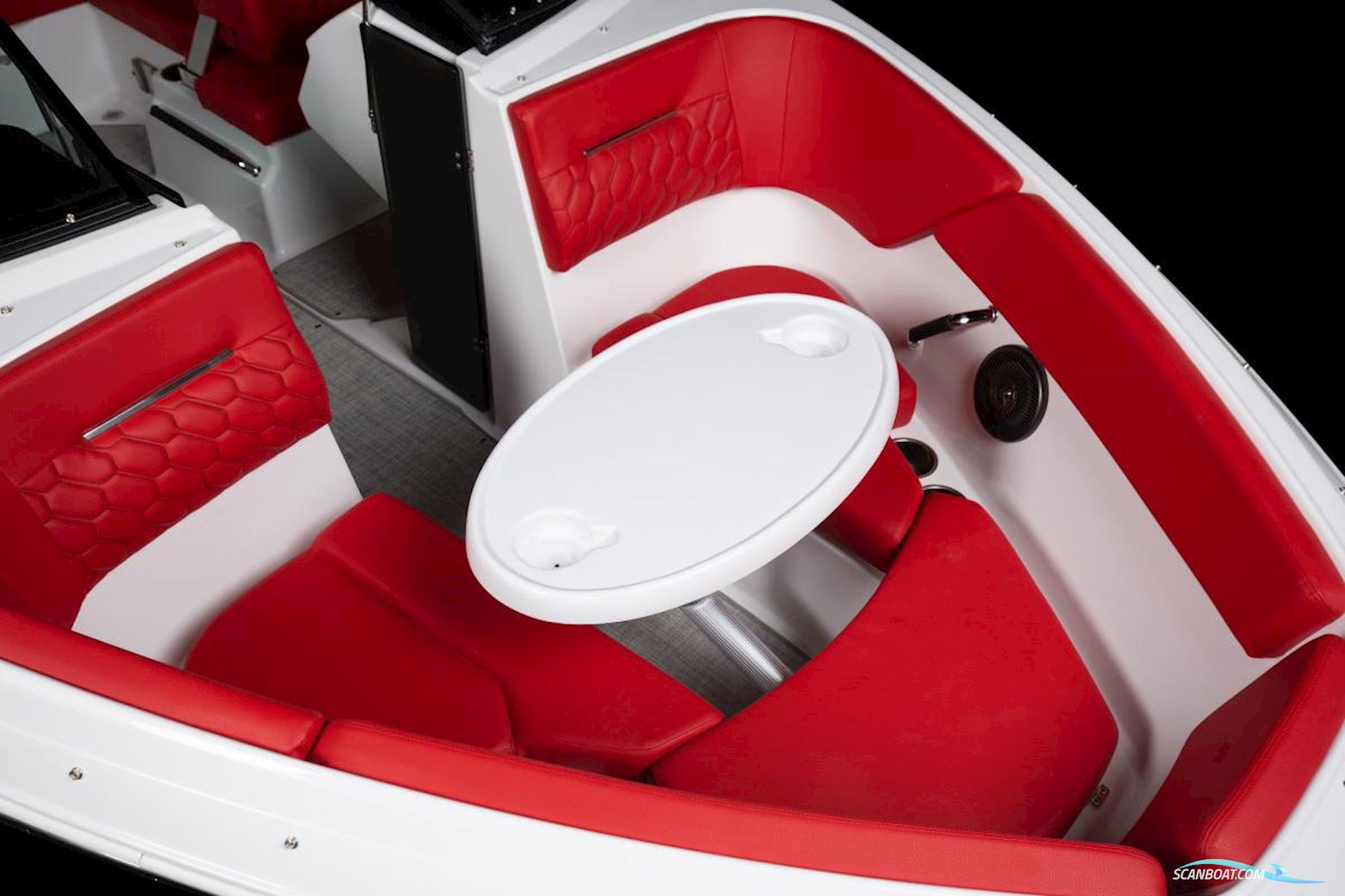 Four Winns H1 Outboard Bowrider