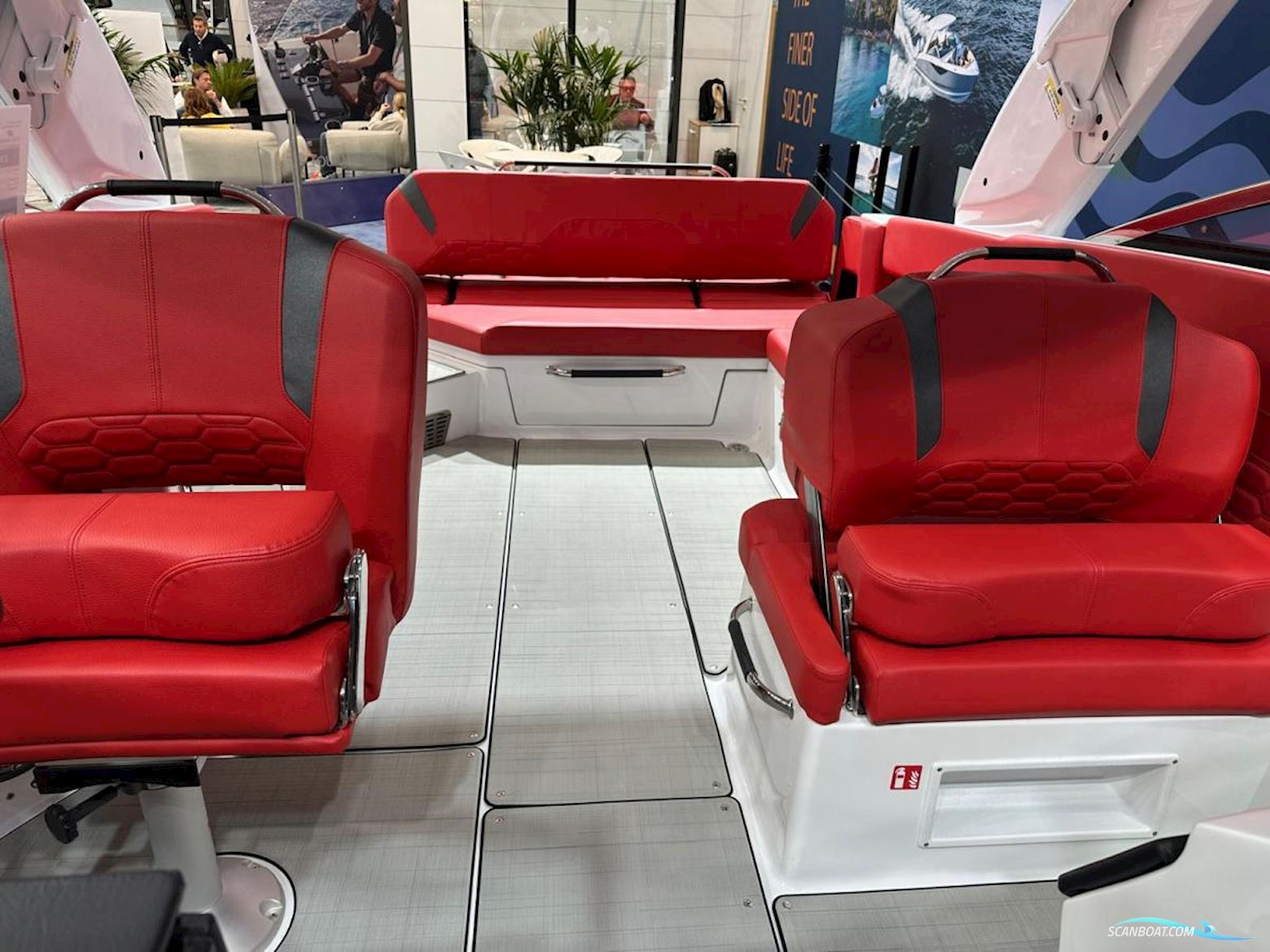 Four Winns H9 Bowrider