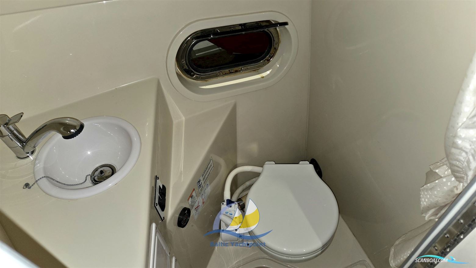 Four Winns Vista 248