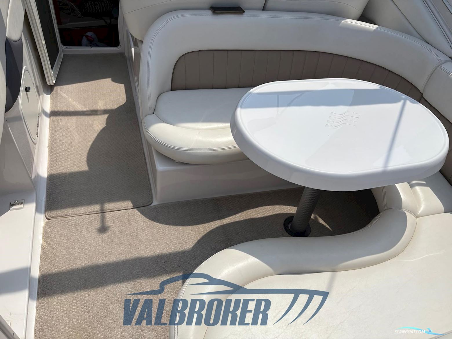 Four Winns Vista 268