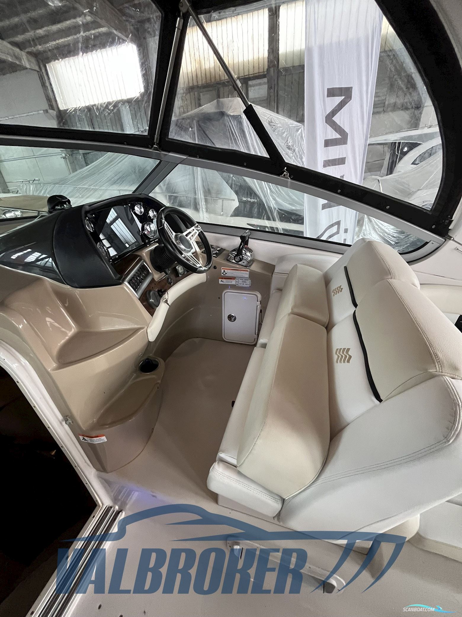 Four Winns Vista 288