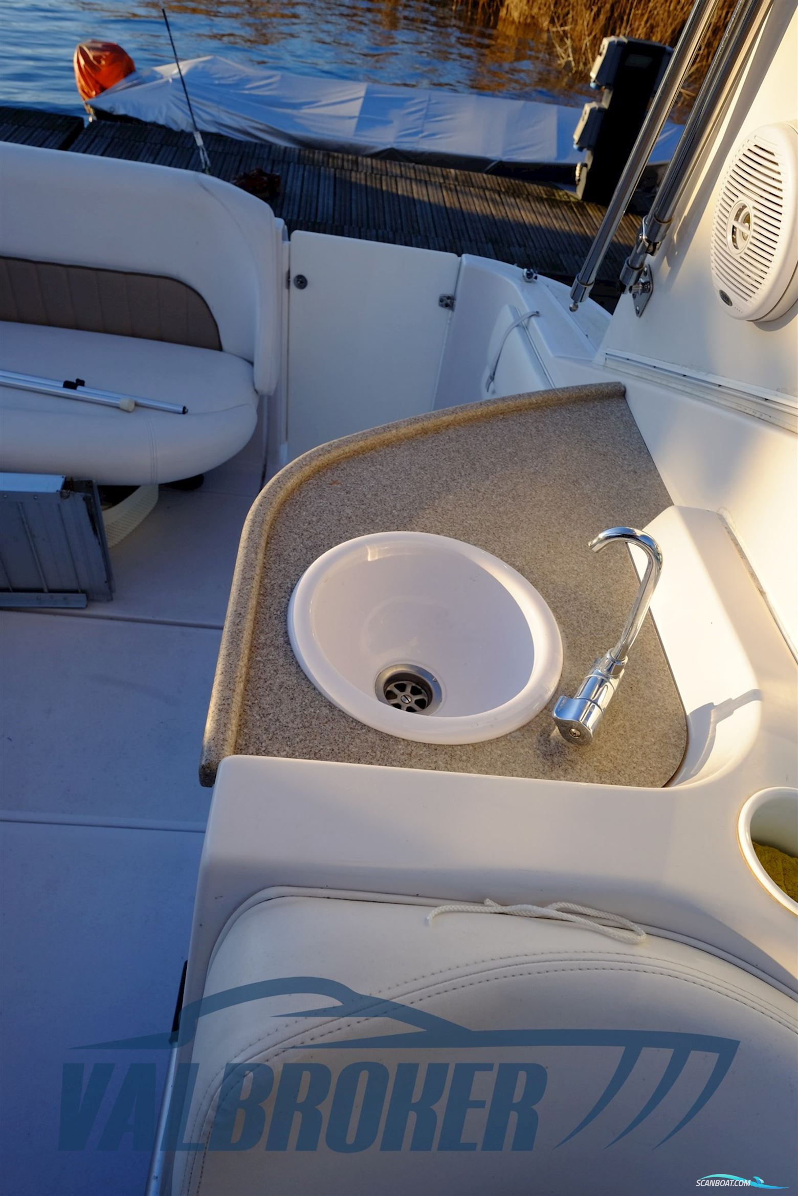 Four Winns Vista 328