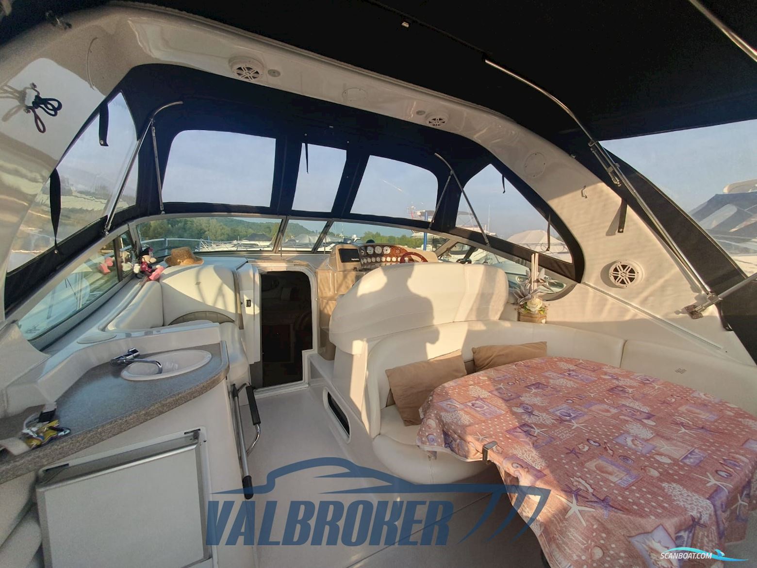 Four Winns Vista 328