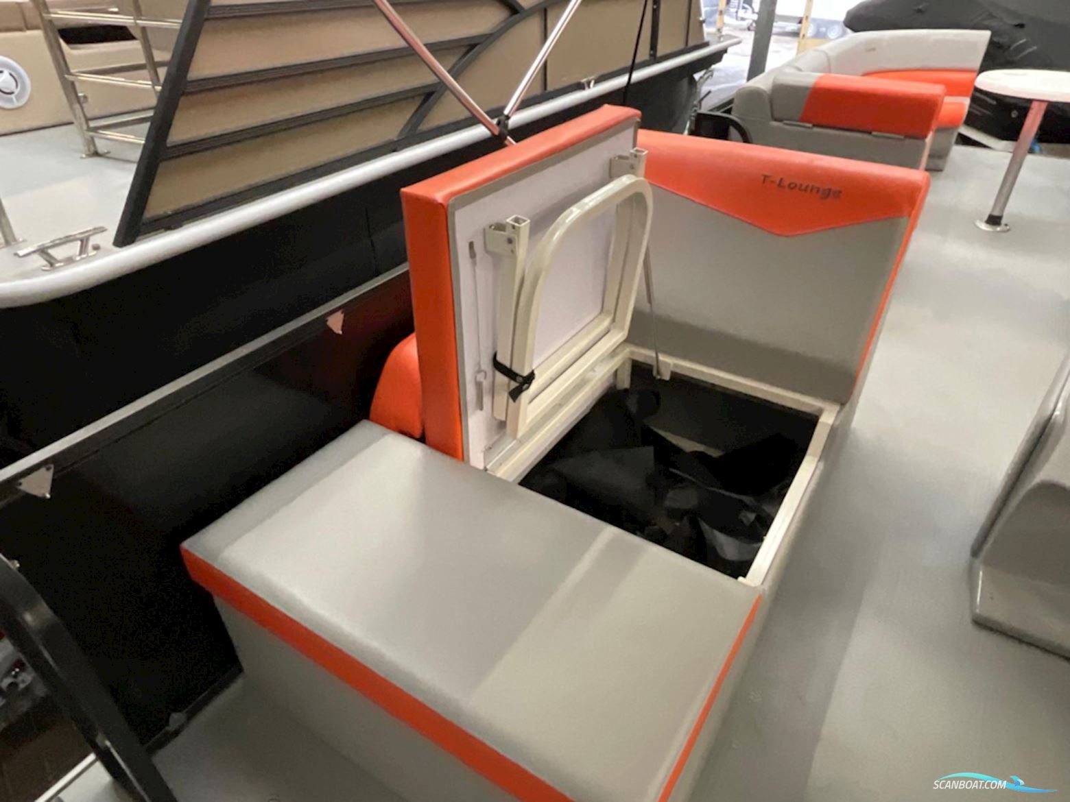 Funcruiser Pontoon 650 - Nieuw