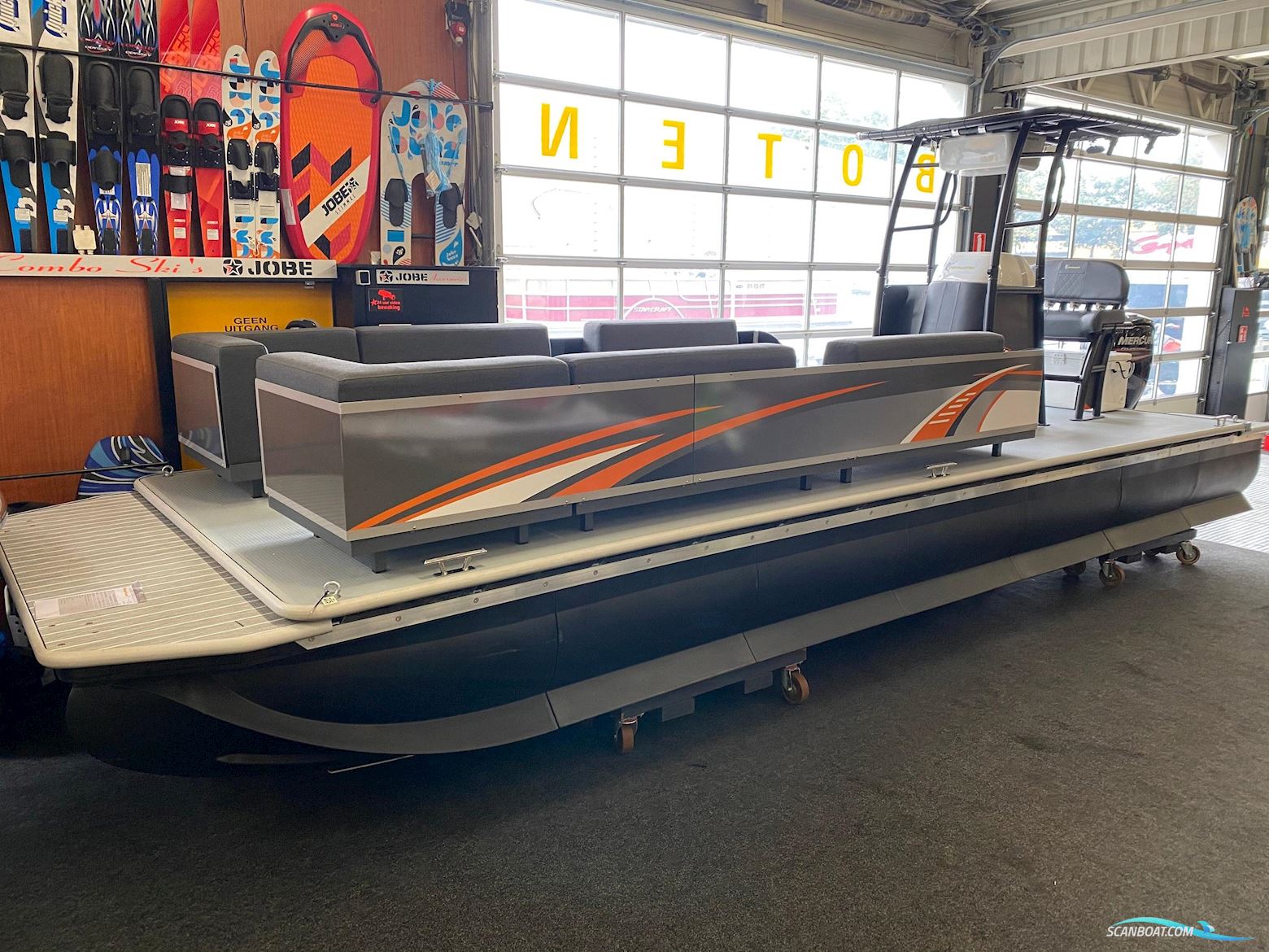 Funcruiser Pontoon 850 - NIEUW