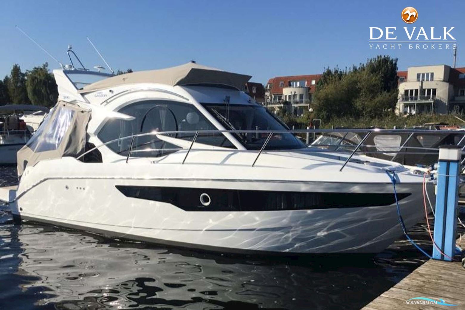 Galeon 300 Fly