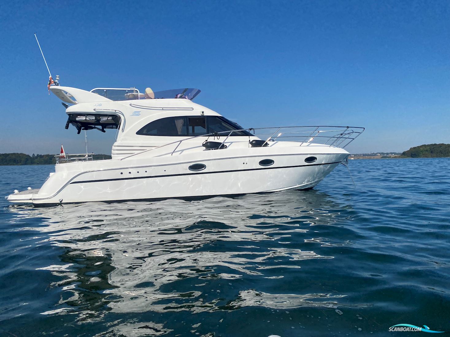 Galeon 330 Fly Motorbåt 2007, med Volvo Penta D4 motor, Danmark