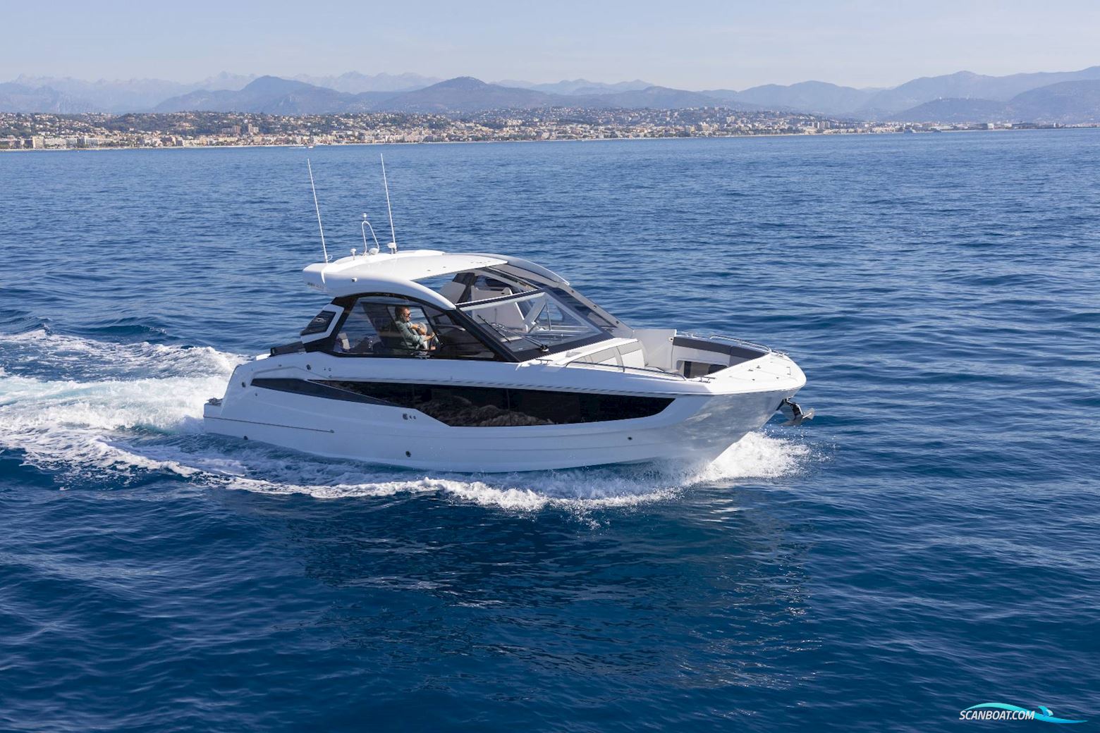 Galeon 335 Gto Motorbåt 2026, med 2 X 300 HK Påhængsmotor motor, Danmark