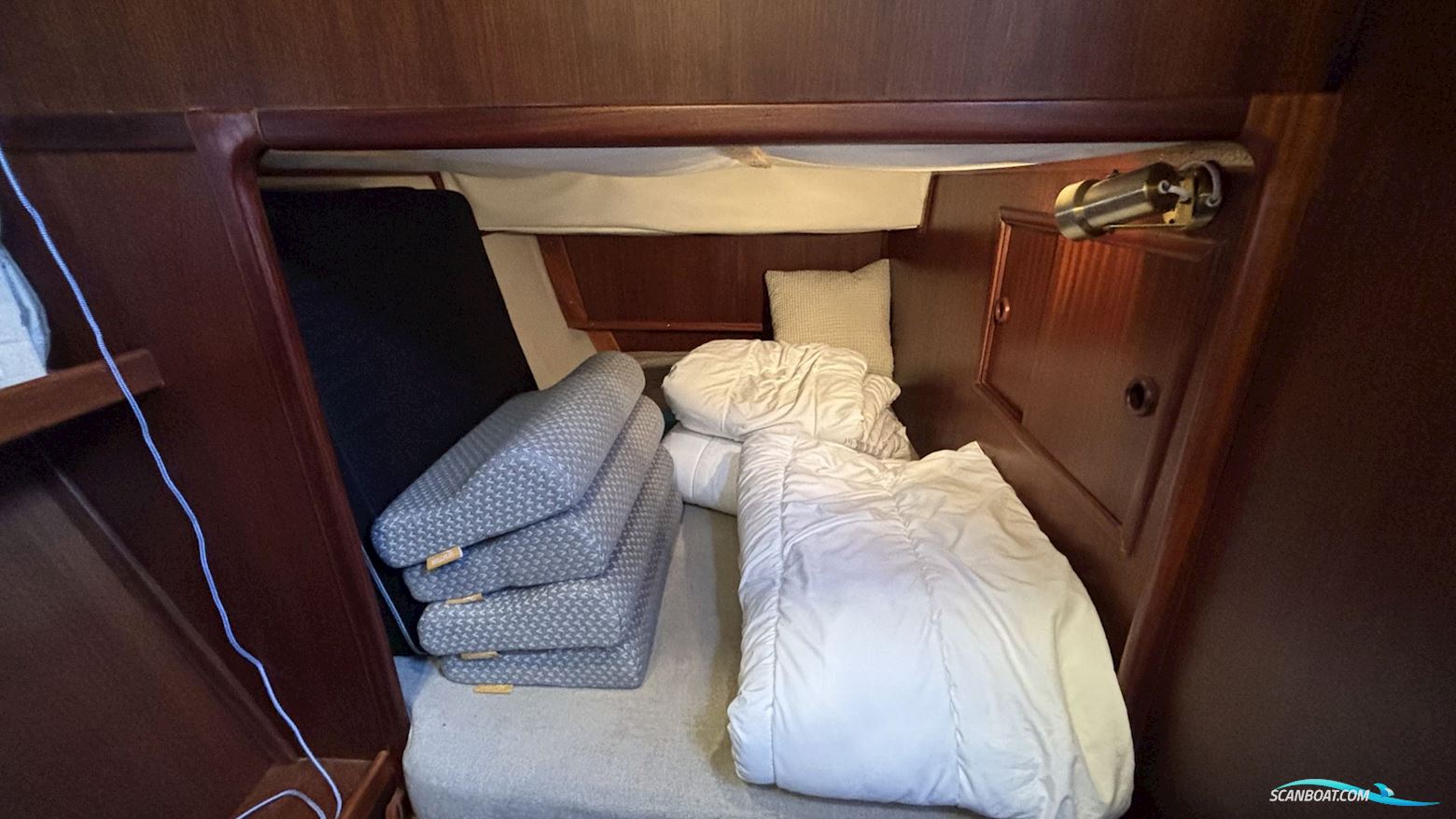 Galeon 380