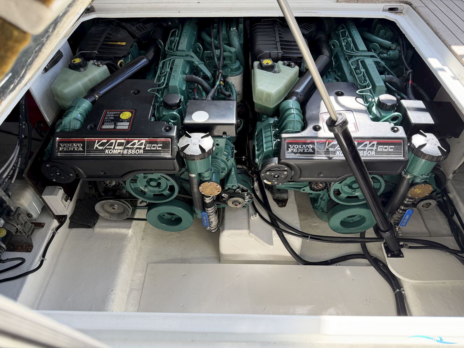 Galeon 380