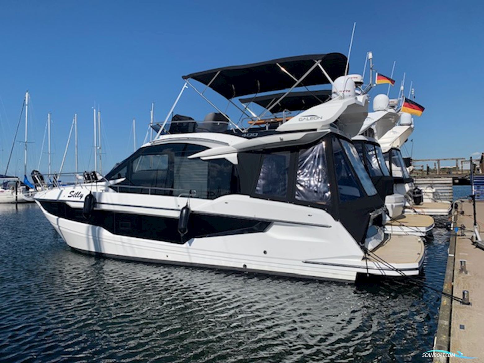 Galeon 400 Fly