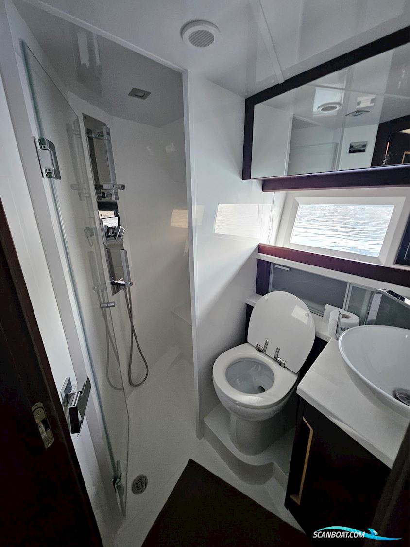 Galeon 430 Sky