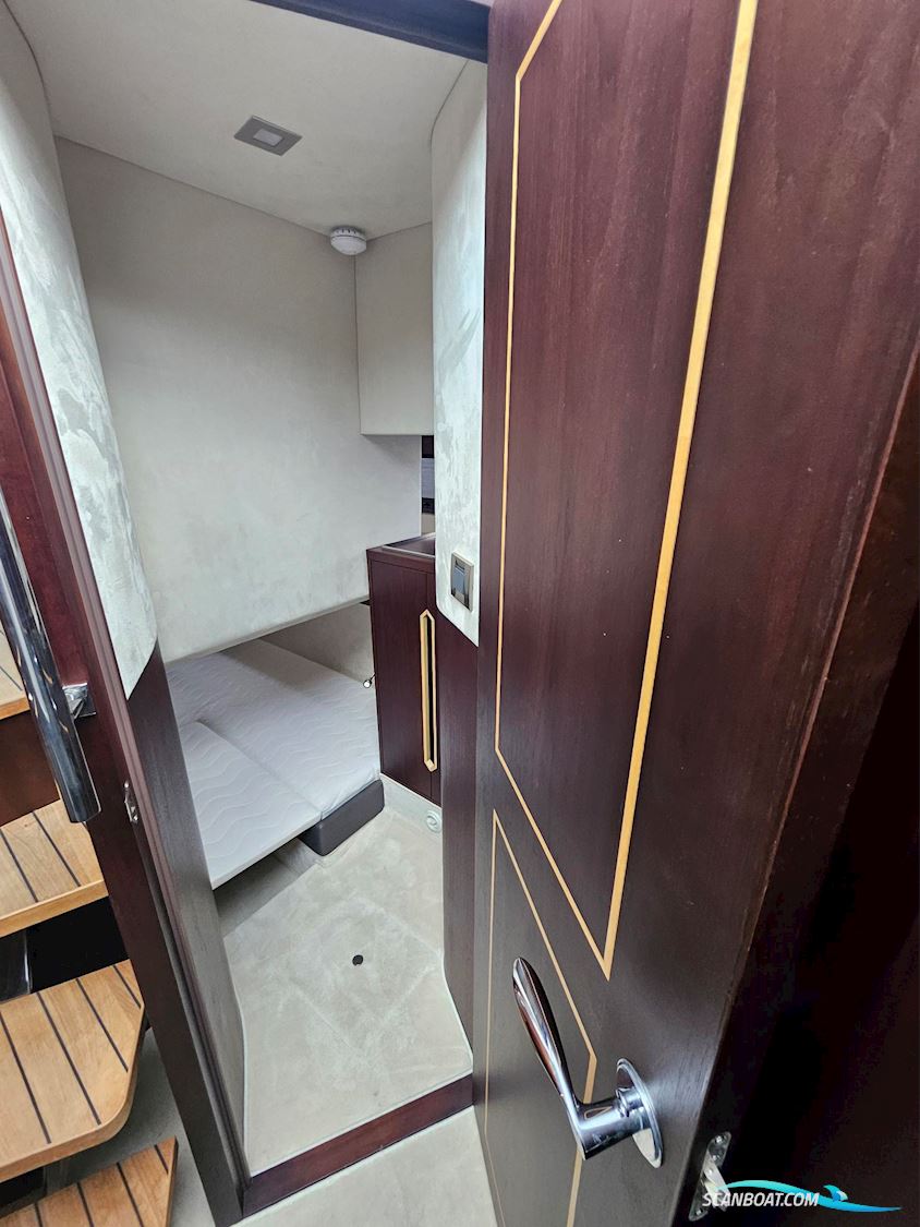 Galeon 430 Sky
