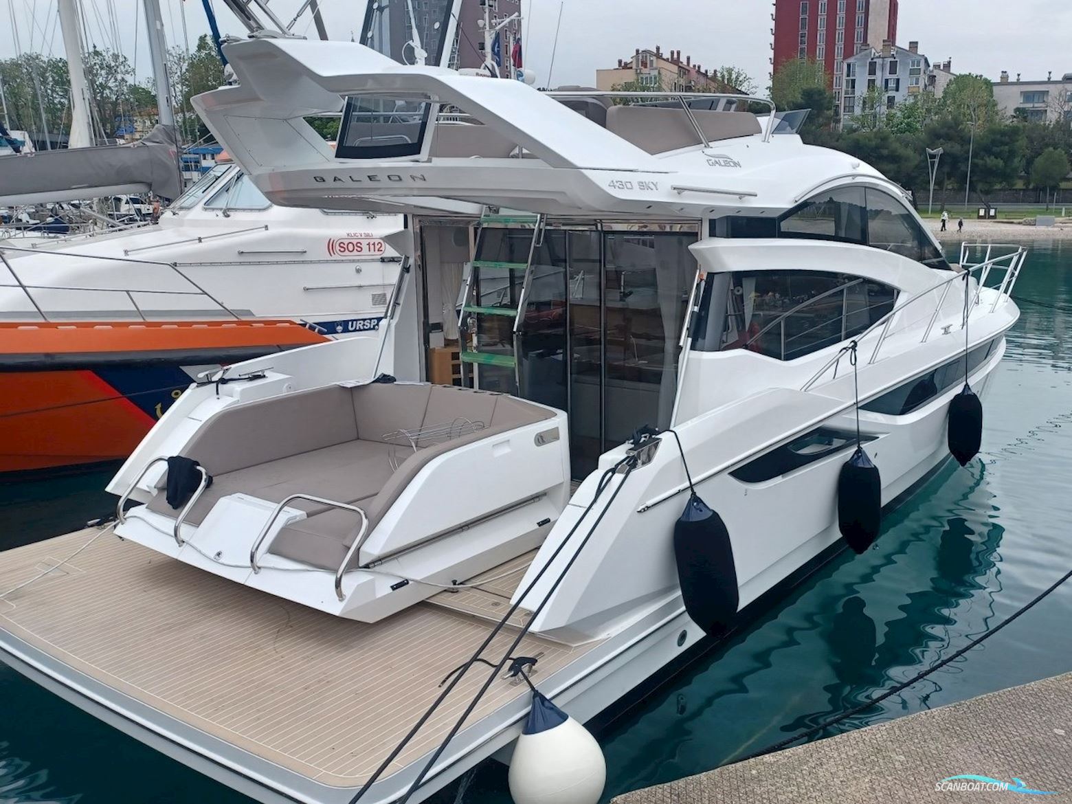 Galeon 430 Skydeck Motorbåt 2022, med Volvo Penta D6 motor, Kroatien