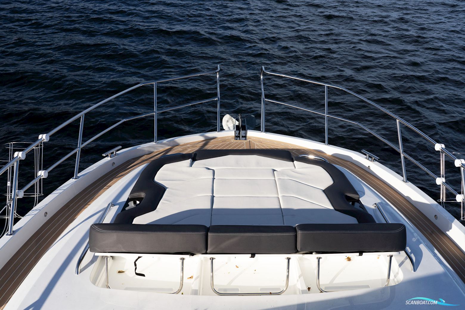Galeon 440 Fly