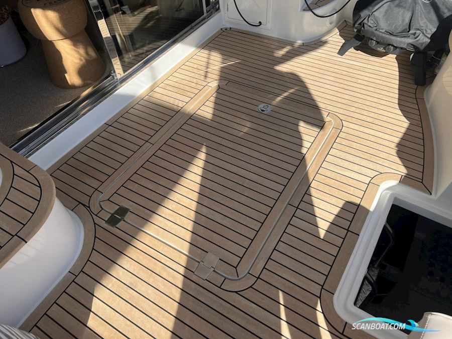 Galeon 440 Fly