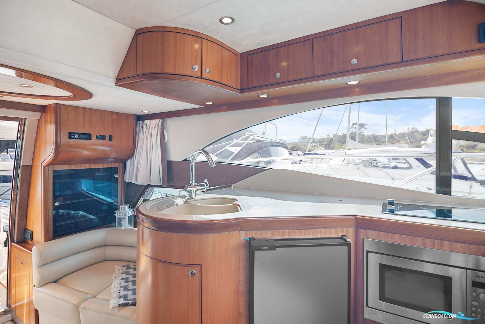 Galeon 440 Fly