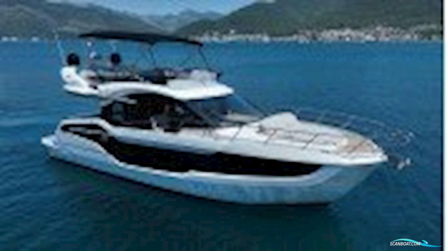 Galeon 440 Fly