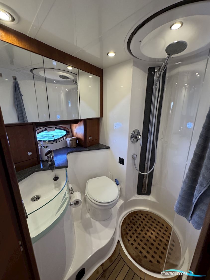 Galeon 440 Fly