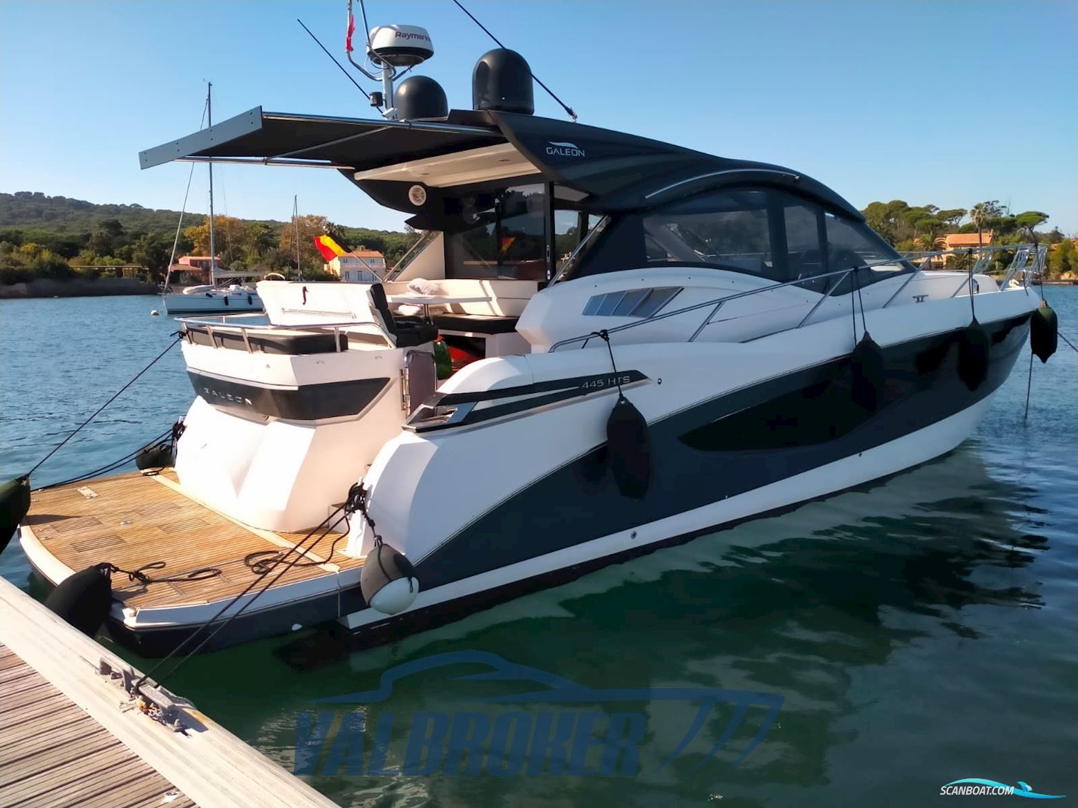 Galeon 445 HTS Motorbåt 2016, med Volvo Penta IPS 600 motor, Frankrike
