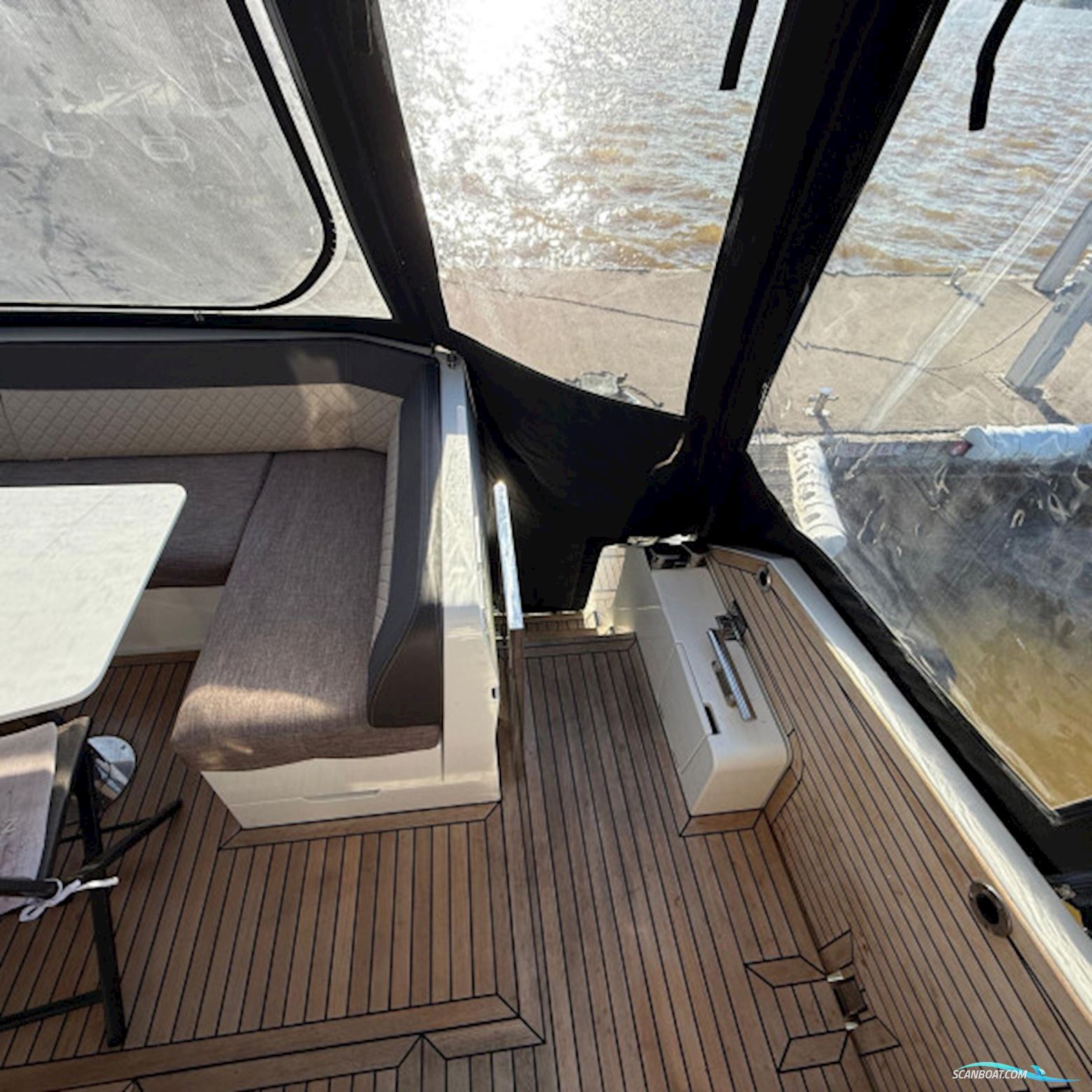 Galeon 470 Sky