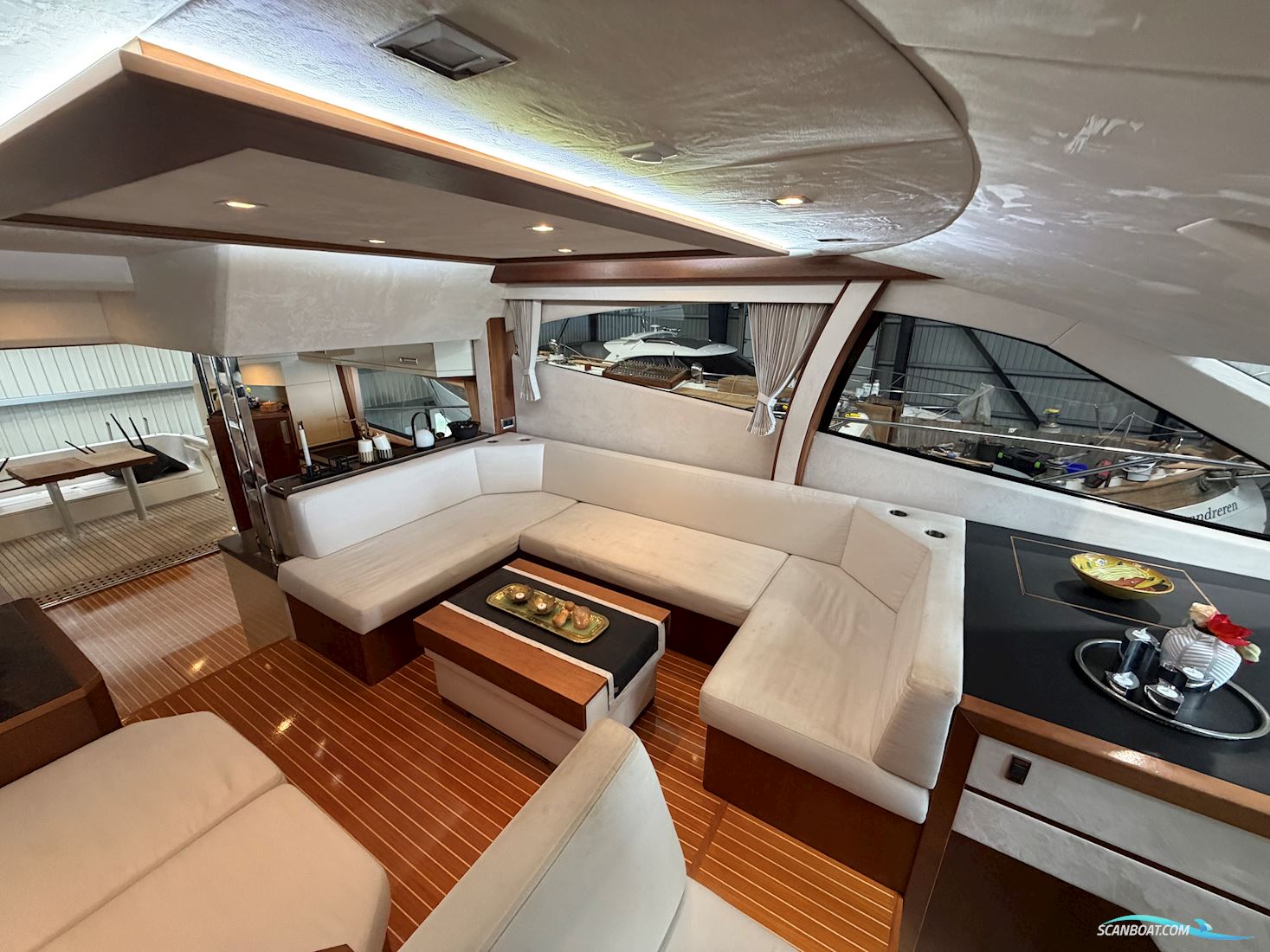Galeon 550 Fly