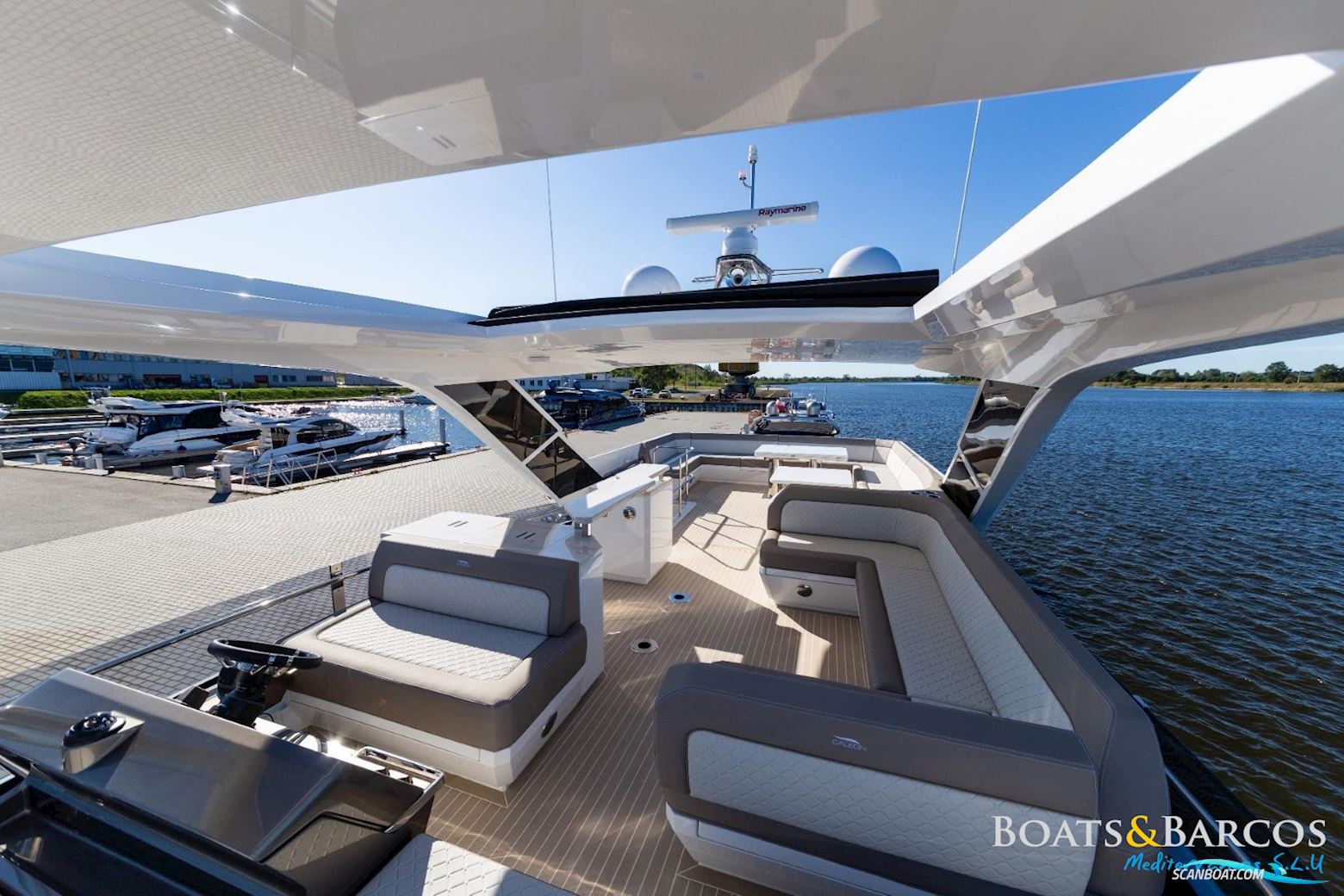 Galeon 640 Fly