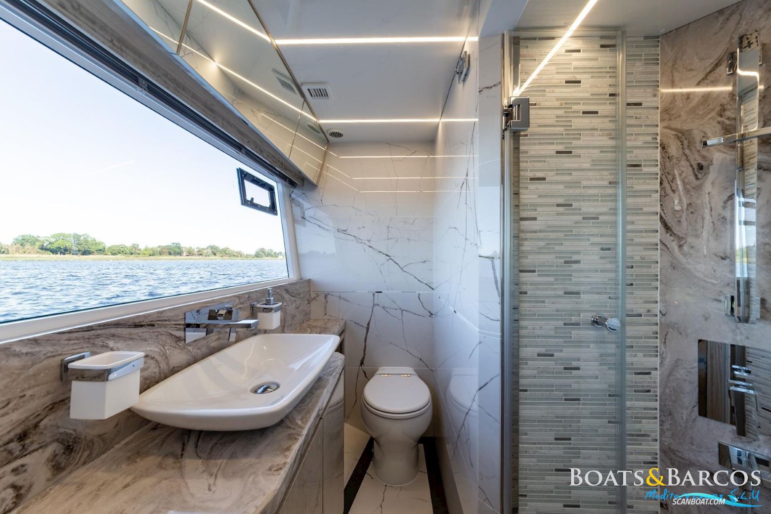 Galeon 640 Fly